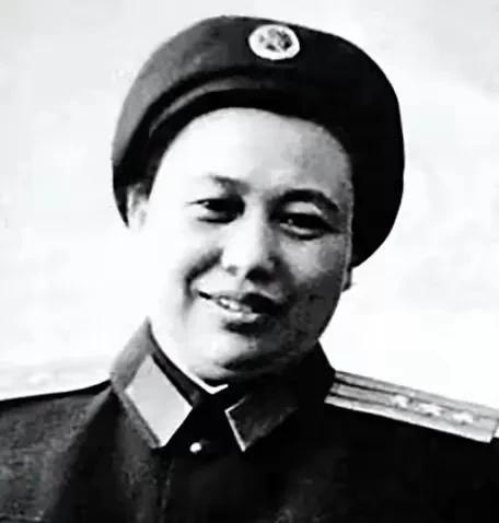周东屏（1917—1997）中国革命史上的杰出女性，以坚韧意志和无私奉献著称，其