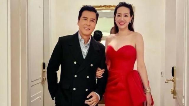 62 岁甄子丹跨界投票！发声民生经济，风波后能否逆风翻盘？