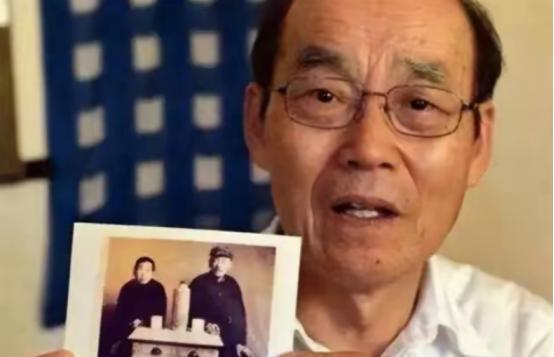 1994年，在被中国收养近50年后，日本遗孤赵连栋在踏上日本国土之后，再也没有给