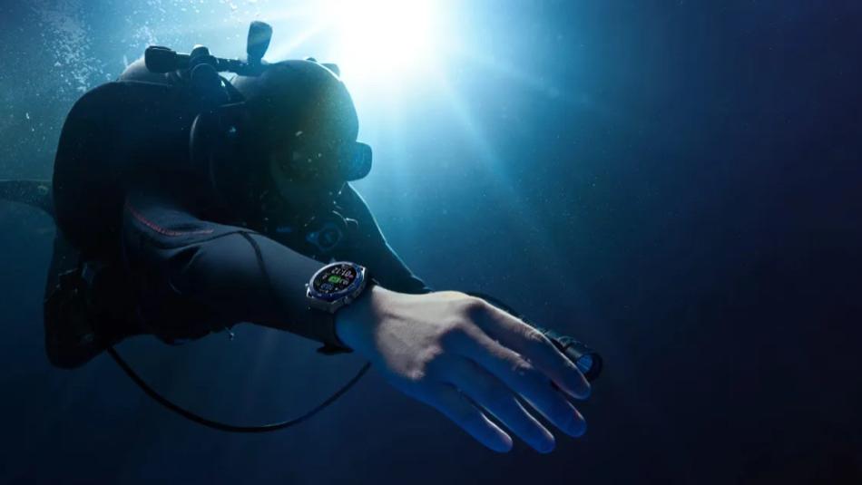 华为小米同上热搜，扯掉了数码产品防水的遮羞布