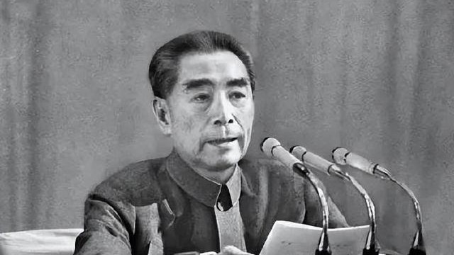 1949年傅作义起义，老蒋抓走他妻子刘芸生，周恩来：一定要夺过来