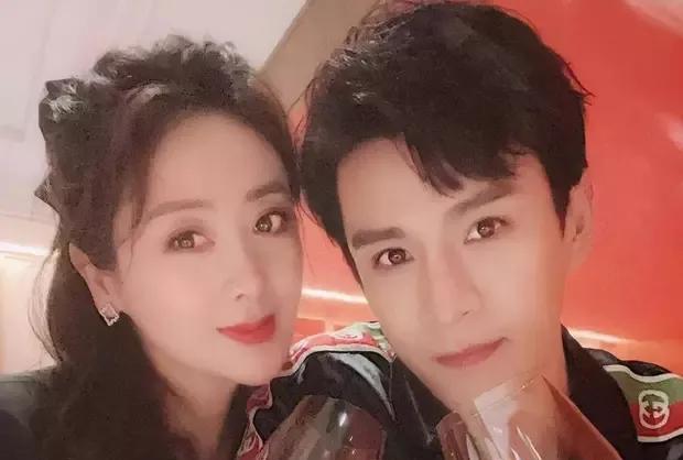 演员李琳：凭一剧成名终老，二婚嫁穷小子，如今丈夫大红大紫。
#李琳穿搭#
