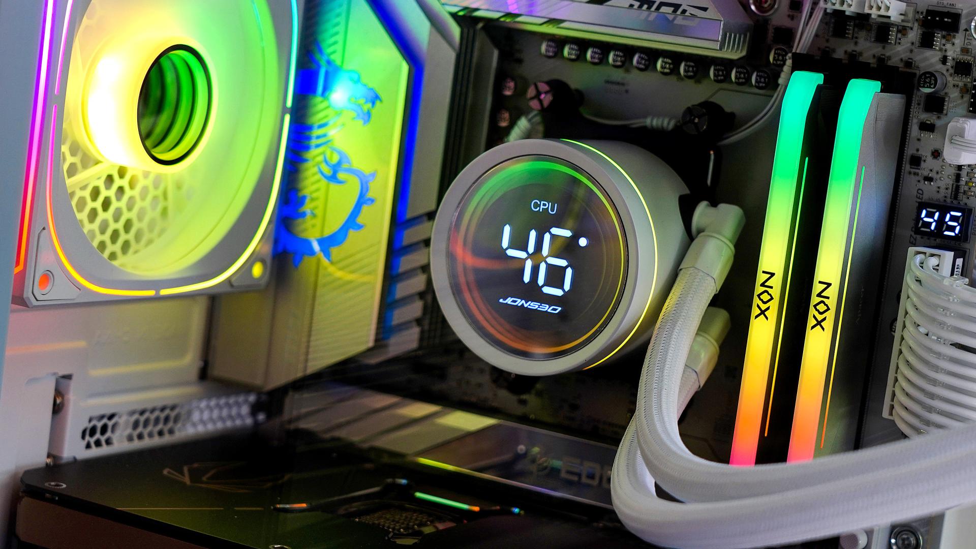分享宇瞻新品内存：NOX DDR5 RGB，长的好看，频率又高