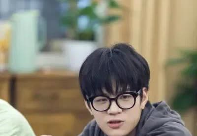 天呐！石凯这事儿竟然还有“隐藏剧情”？原来半年前就被爆过，当时因为有“马桶台”力