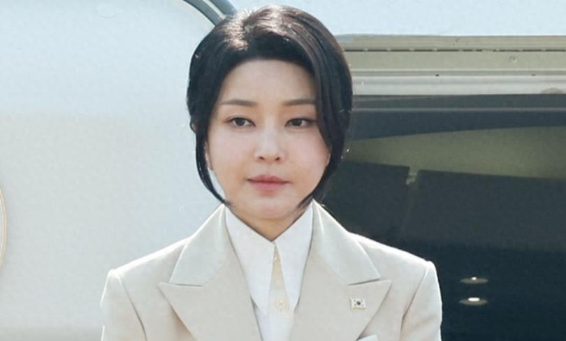 深夜突发, 金建希被拘押! 韩国首次出现前总统夫妇同时被捕