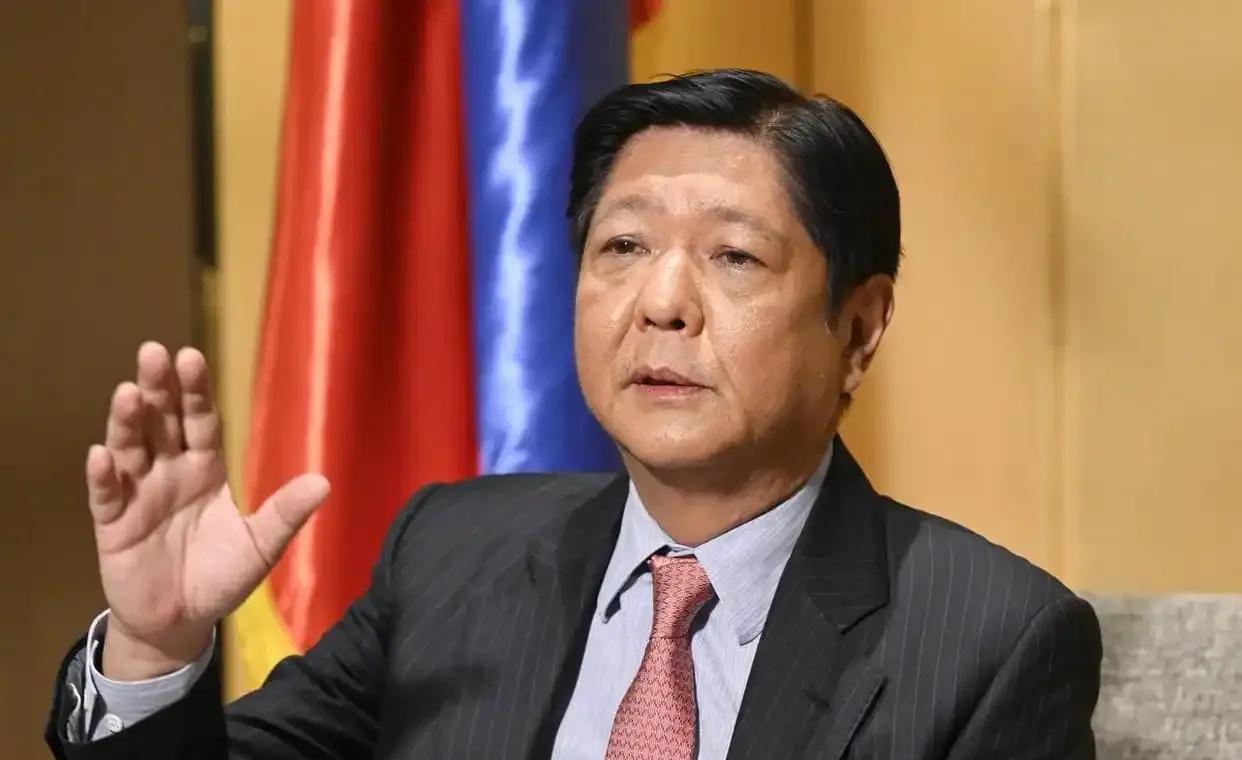 小马科斯翻脸比翻书都快！
杜特尔特成功当选菲律宾达沃市市长，记者提问是否接回杜特