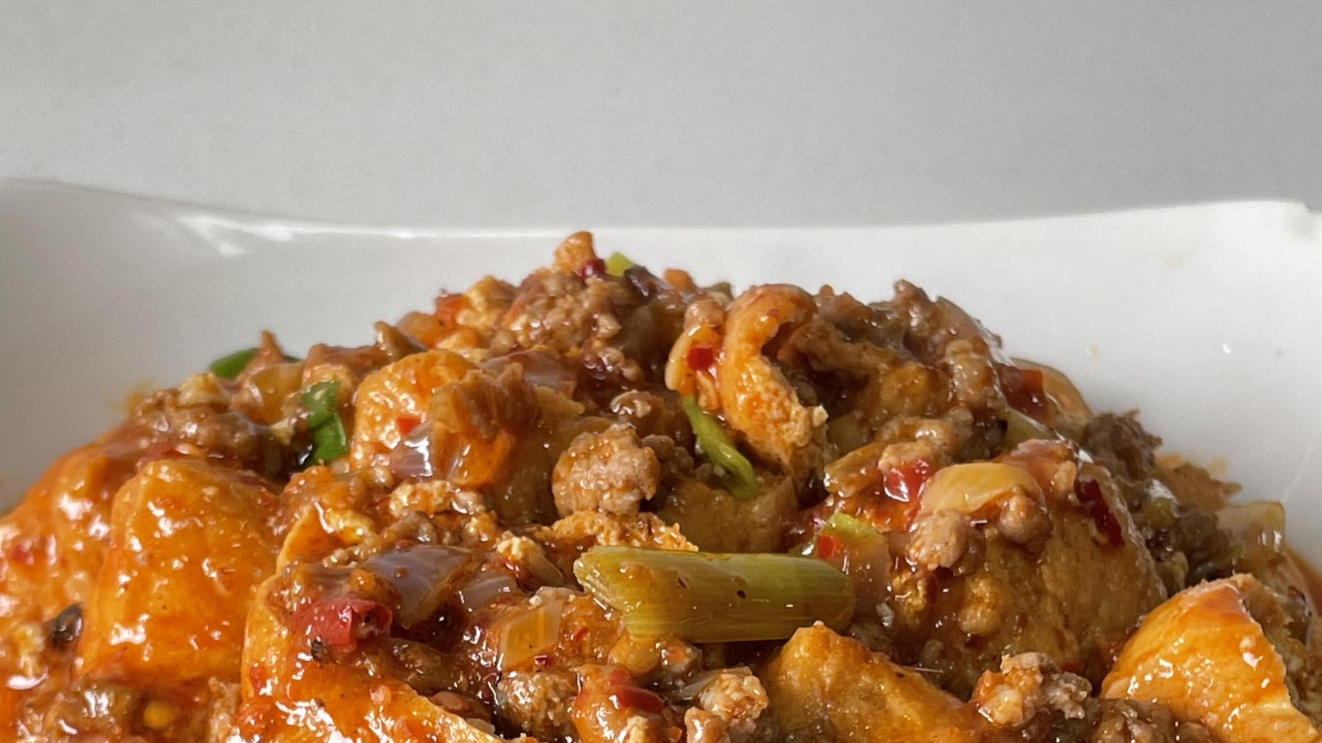 油豆泡炒肉沫：吸满汤汁的米饭小偷