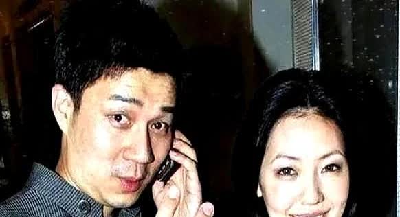 最近葛斯齐爆料小S婚姻状况，说她没离婚，但婚姻有问题，主要问题是许亚钧。

