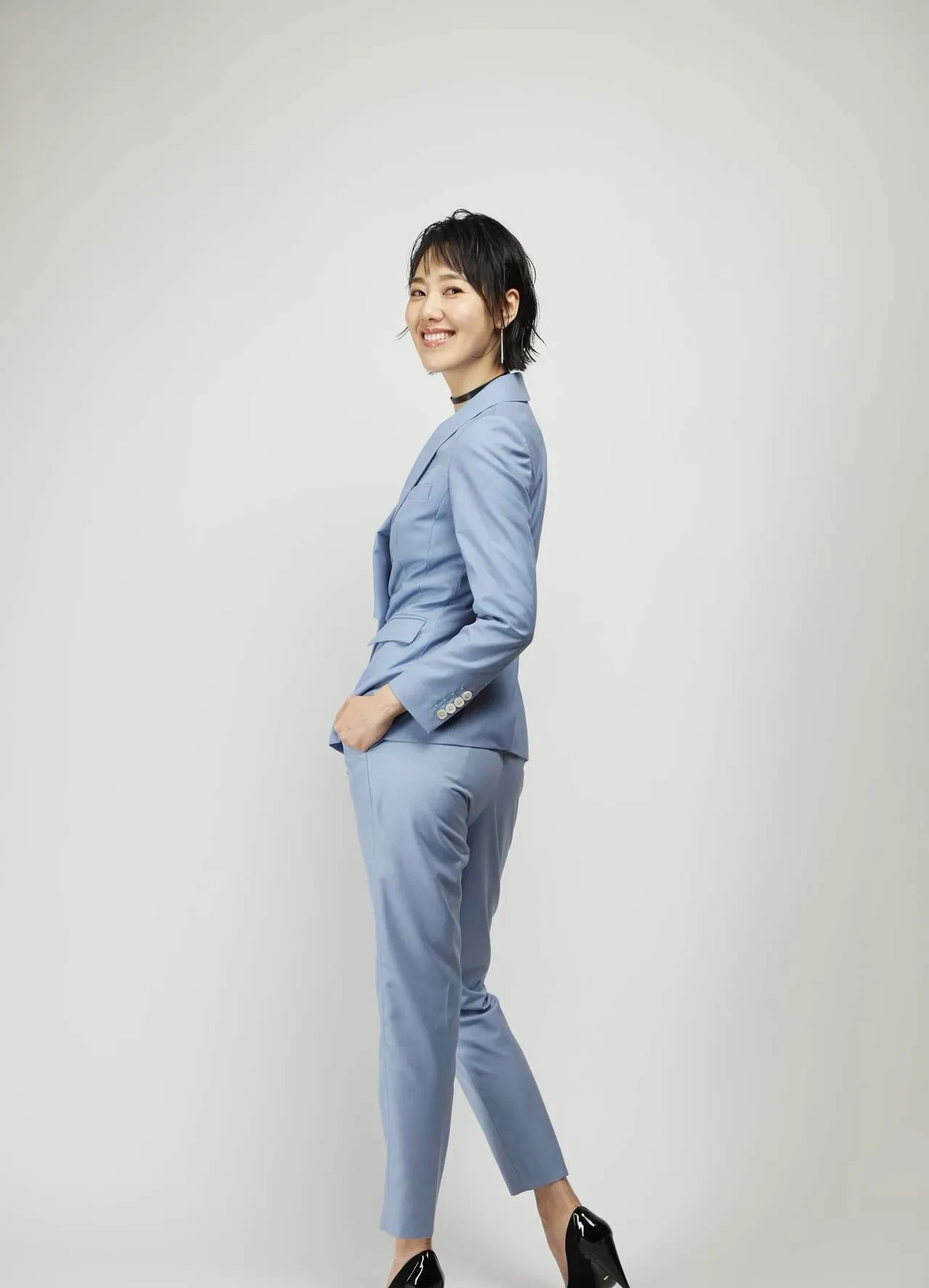 央视主持人王冠身高外貌











天呐！王冠居然有172cm？央视美