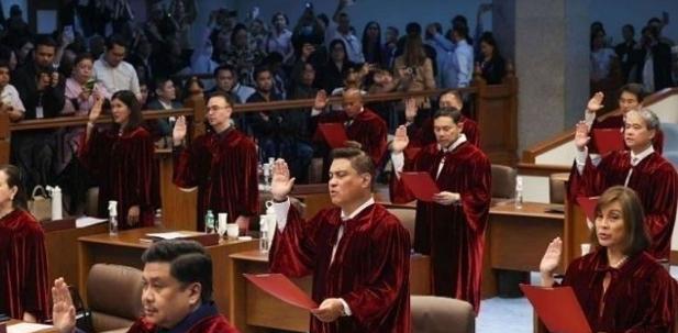 此外，退休大法官卡皮奥表示，众议院提交的弹劾案未违反宪法 “10 个会期日” 规