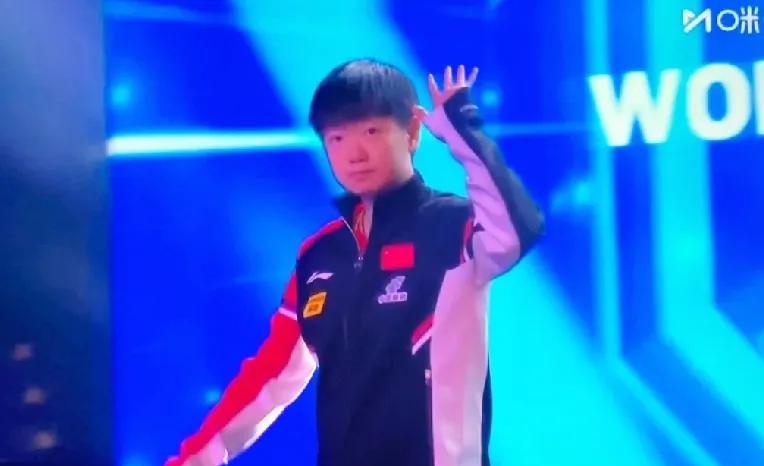 孙颖莎首秀，把多少球迷瞌睡吓跑了
WTT美国大满贯孙颖莎首秀，对战澳大利亚刘扬子