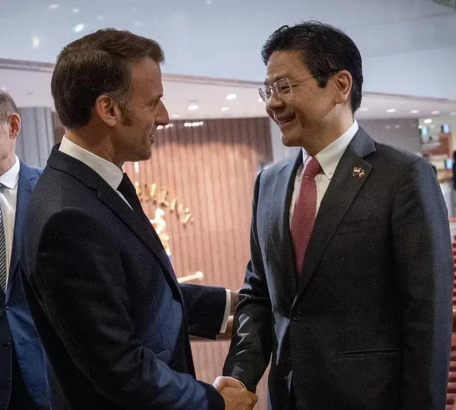 新加坡总理黄循财全面倒向西方国家后，不仅组织香会为西方搭台唱戏，而且公开对国际调