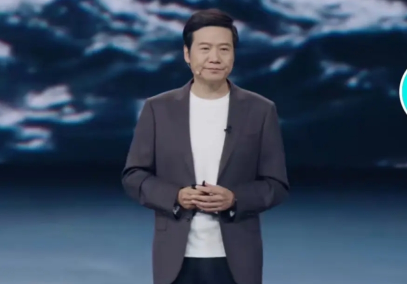 果然还是男人懂男人！

我问老公，雷军和那些发福的中年大叔比，你觉得谁更有气质？