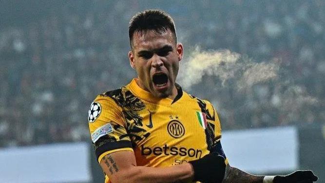 随着国米1-0热那亚登顶，米兰1-2翻车！意甲最新排名！4至8差6分