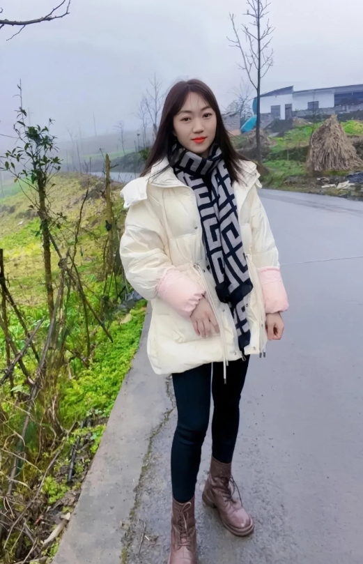 这颜值在农村里算什么水平