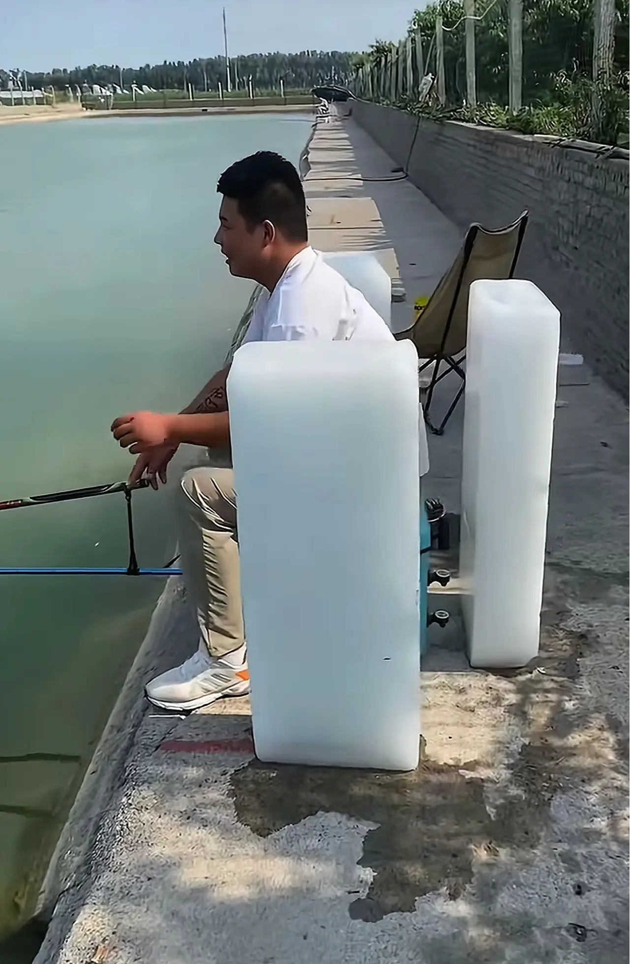 钓友们，这天太热了，这样好多了