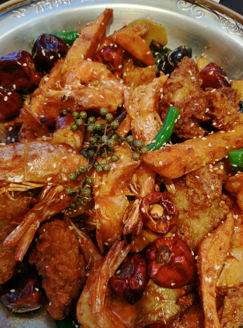 五一出行：婆婆与小两口的消费观念碰撞