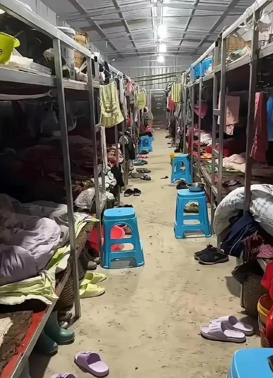 第一次见到这样的宿舍，大家住在这里，真的能休息好吗？