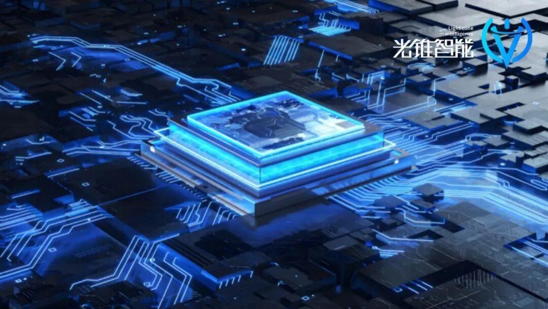 揭秘超节点，AI算力需要“统一的语言” | 对话华为灵衢