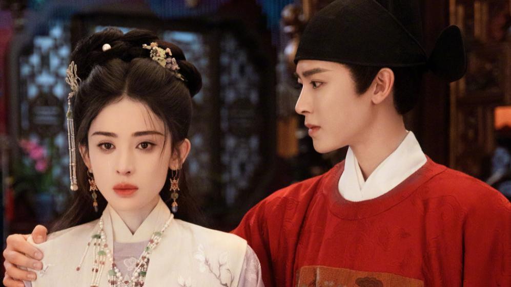 于正没让周柯宇去星光大赏，如今《玉茗茶骨》剧宣男主也没来