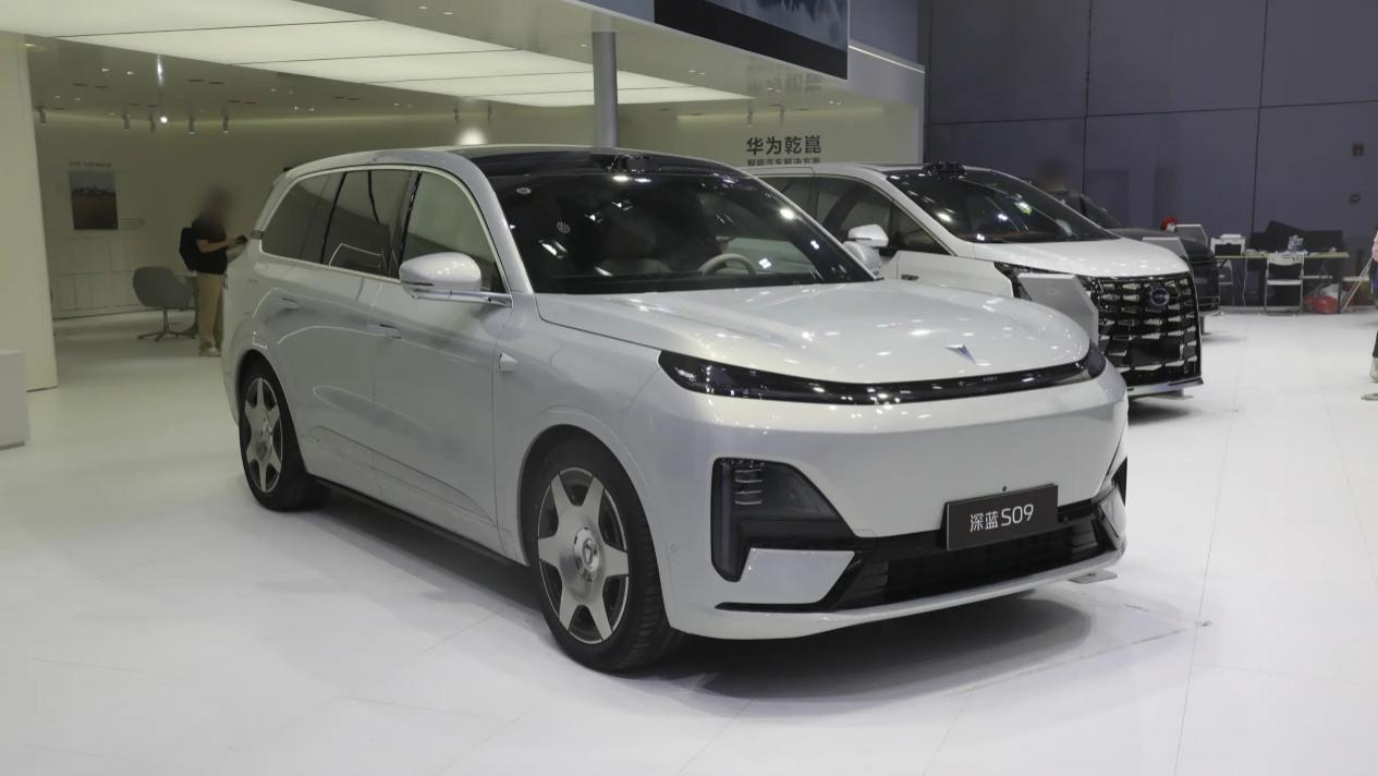深蓝 S09：大六座智驾 SUV 再掀新波澜，华为赋能硬核登场