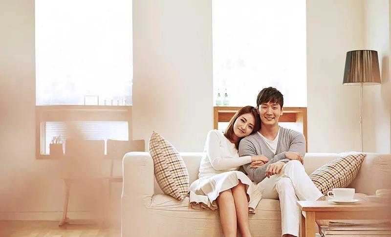 婚姻里的学问：很多背叛男人承受不起原配“翻脸”的代价
很多男人在背叛时，内心盘算