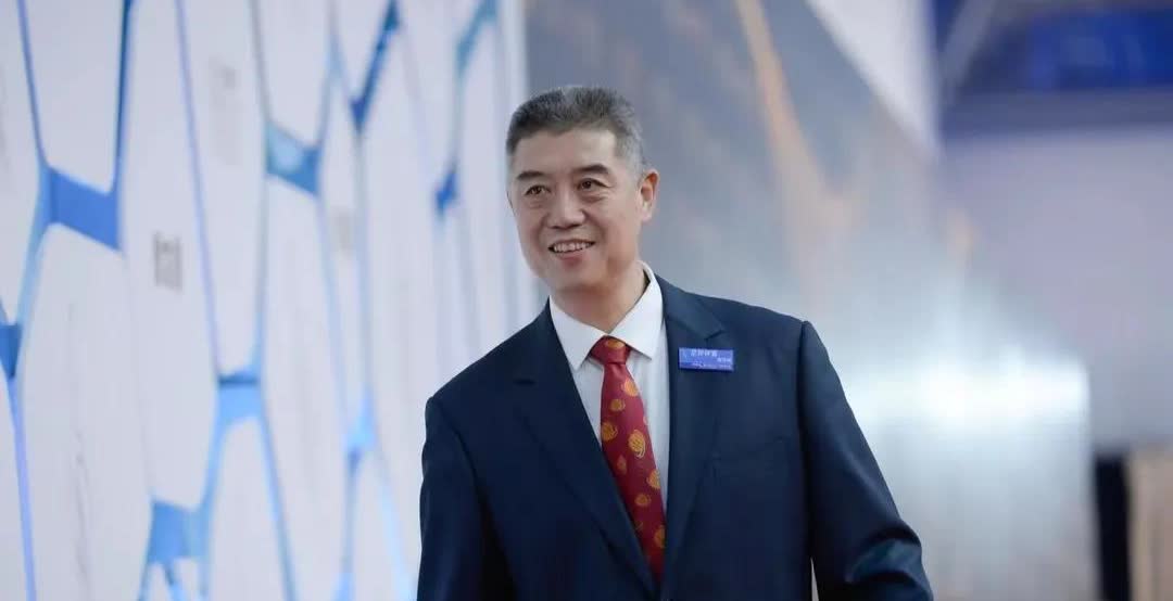 徐济成和姚明都走人了，李春江会被“减刑”吗？

当年李春江被处罚五年禁赛，就