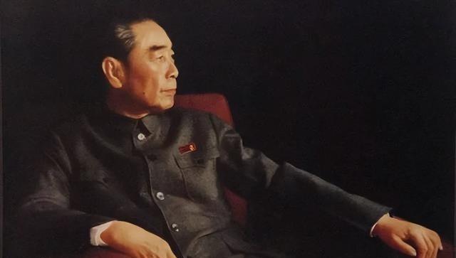 1976年毛主席、周总理、朱德三位伟人离世，是中国历史上极不平凡的一年。
周恩来