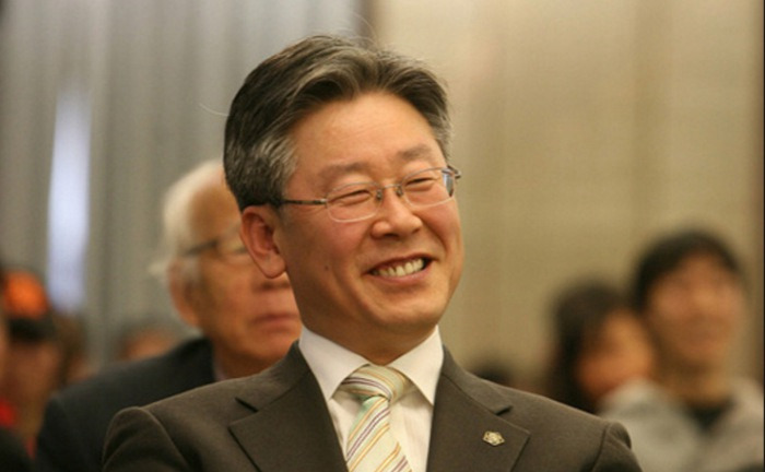 韩国总统说不插手台湾问题











你以为台湾问题能拉来国际支援？想