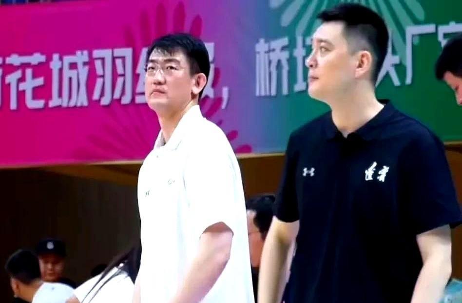 全运会首战辽宁击败四川最大的功臣就是高诗岩，首节开战打到8分钟的时候辽宁8比12