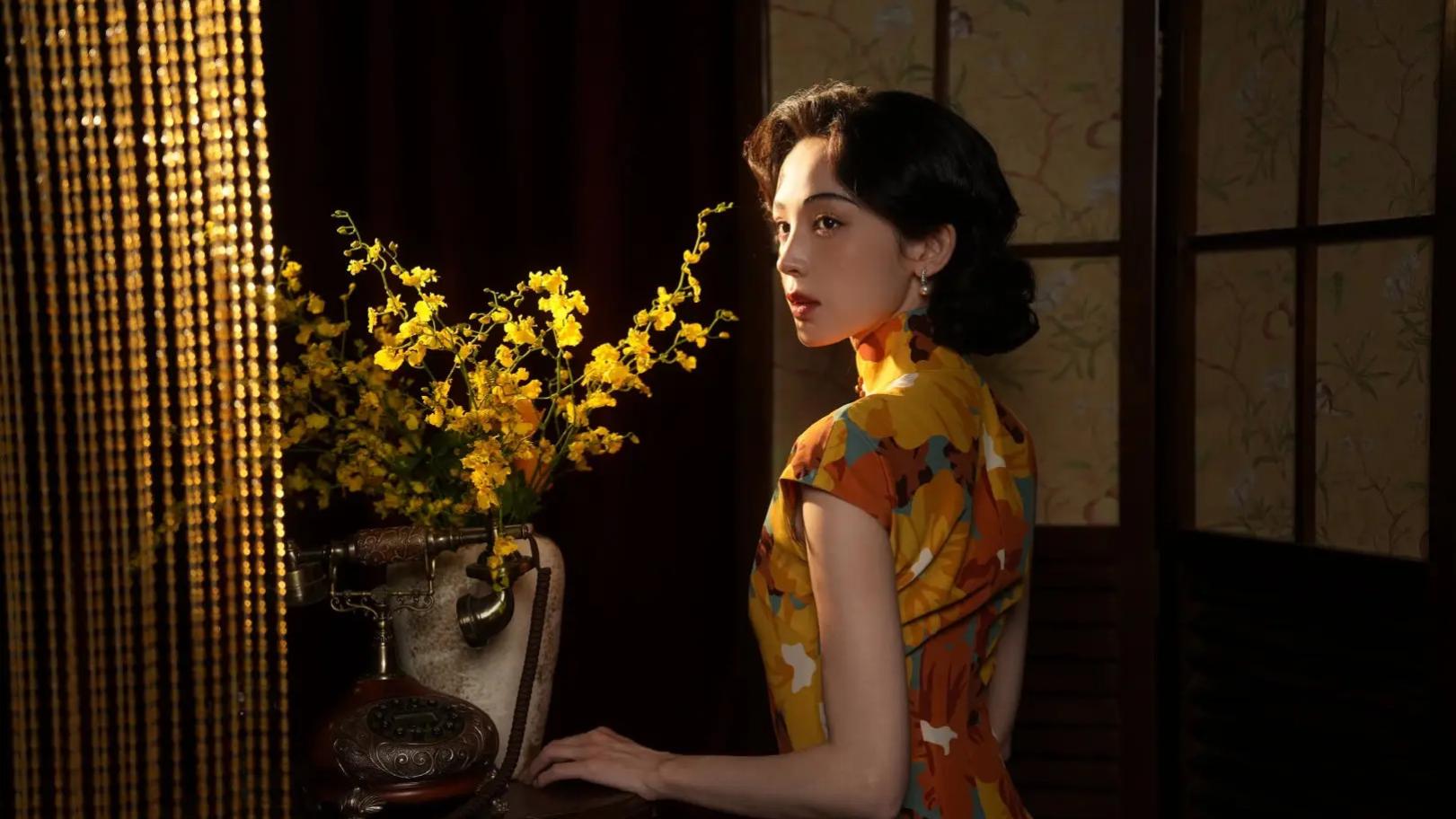 娜扎《醒来》旗袍造型惊艳出圈，民国风韵演绎乱世佳人