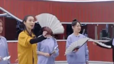 44岁的张柏芝，竟然没有53岁的杨钰莹年轻，不得不说钰莹保养真好！