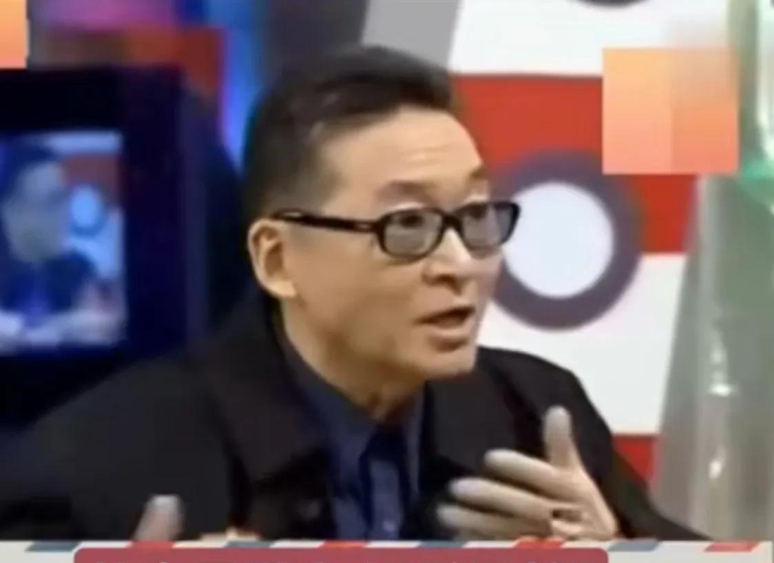 已故作家李敖说：“当年，林青霞有次跟我吃饭的时候，只见她一直埋头吃饭，不敢跟我讲
