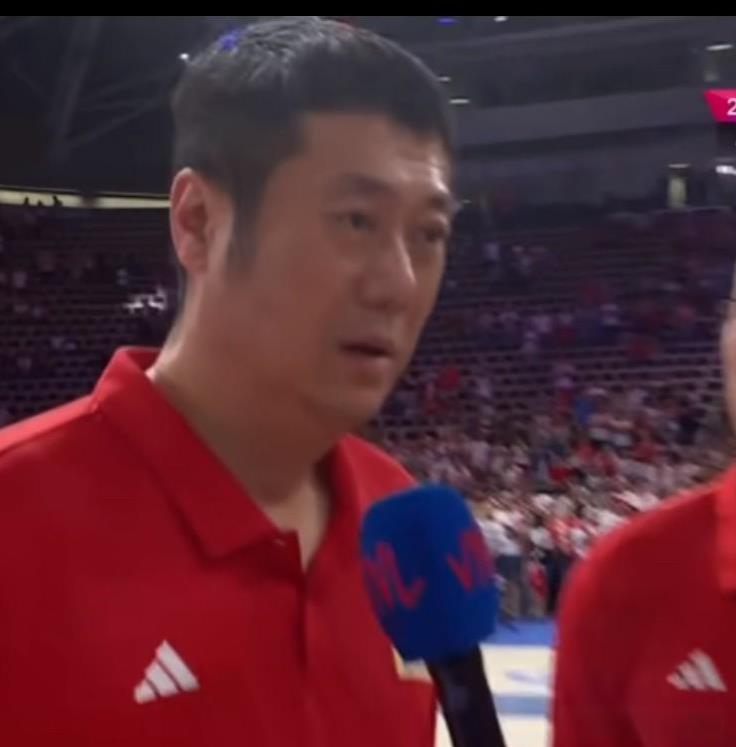 中国女排需要为年轻交学费啊，赵勇教练也需要交学费！小二传张籽萱给后三进攻有点少啊