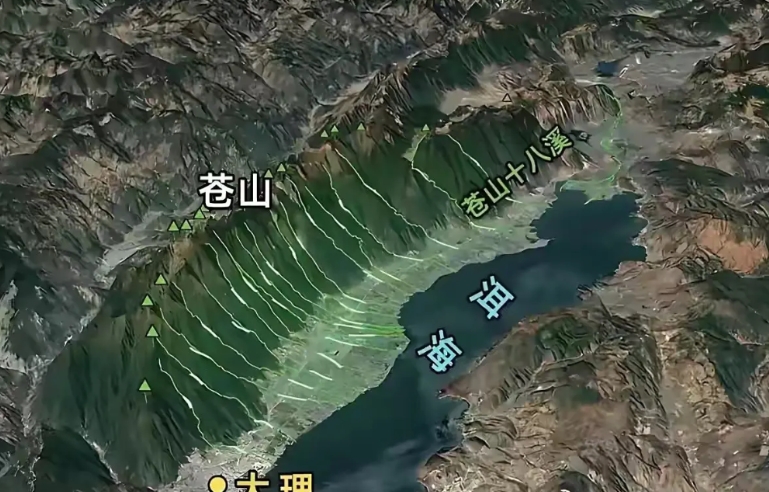 云南真正的C位，其实应该是大理！
摊开地图：400平方公里的苍洱大坝，全省第七大