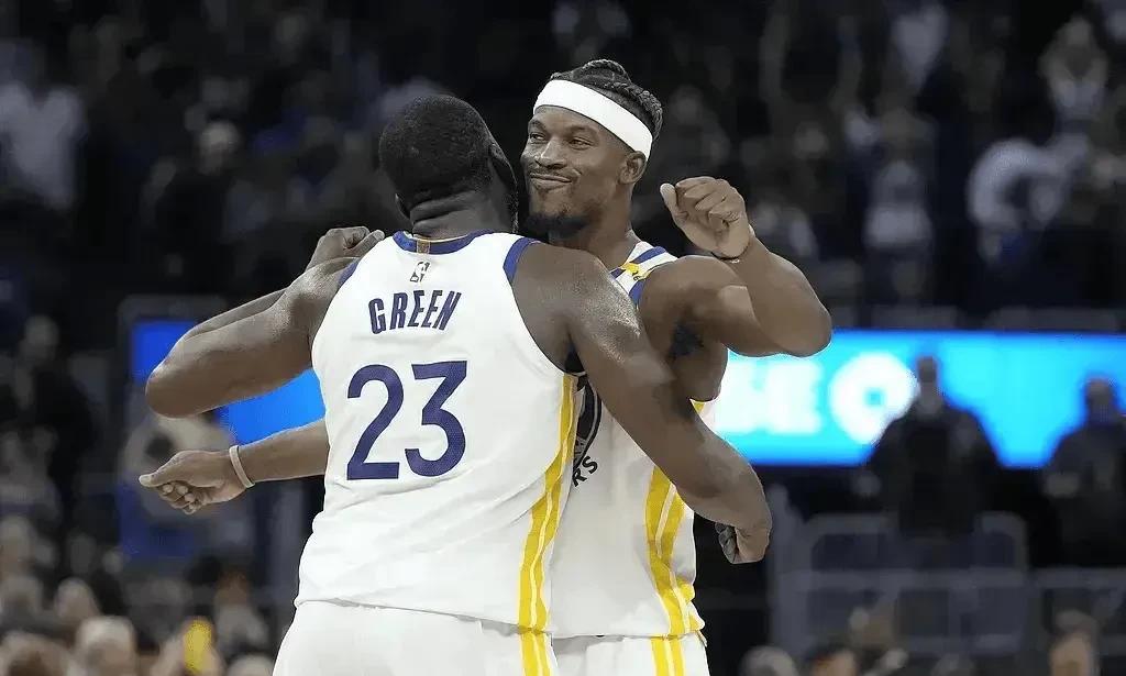 04月10日ESPN官方更新了新一期的球队实力榜，雷霆、骑士、凯尔特人、火箭继续