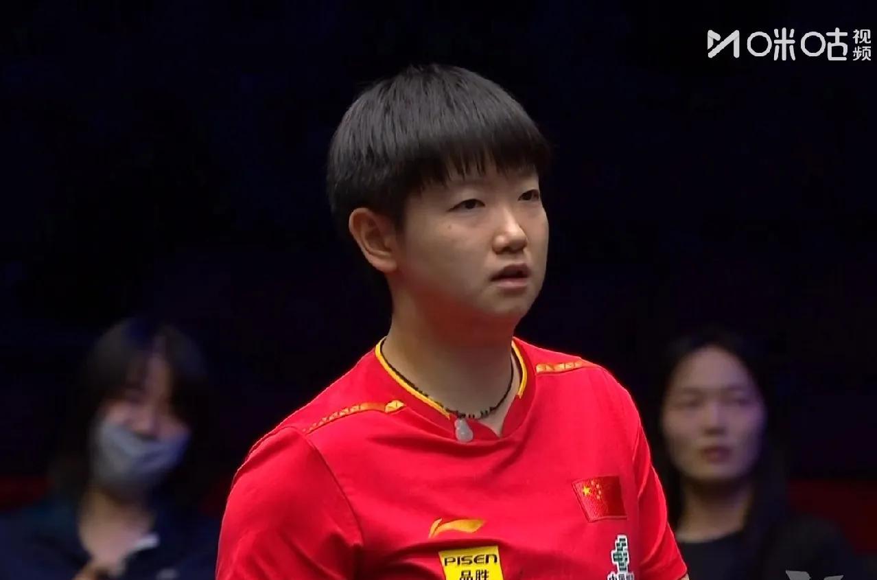 孙颖莎3-2险胜！比赛现场座无虚席，莎莎太有排面了！  这场比赛的激烈程度，让观