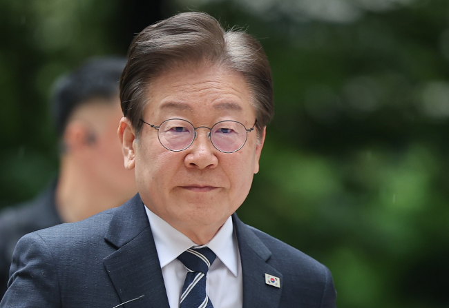 韩国新总统上台第一天，事关中美的外交考验就来了！幸亏李在明很警惕，没被特朗普政府