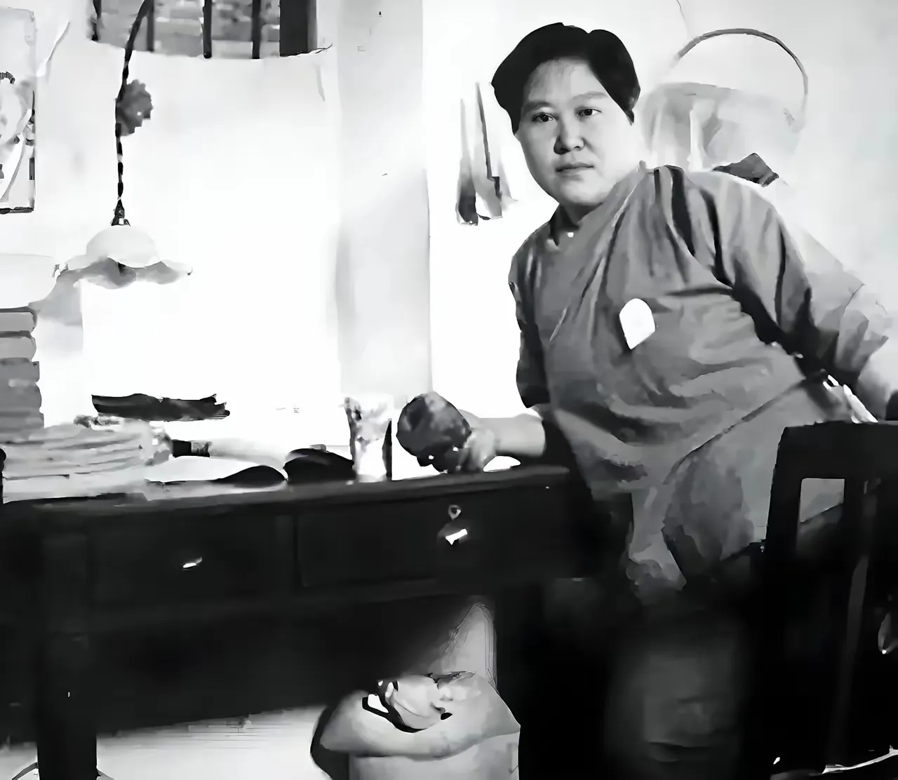 1935年11月13日，一女子走到孙传芳背后，朝着孙传芳后脑勺便是一枪，孙传芳立