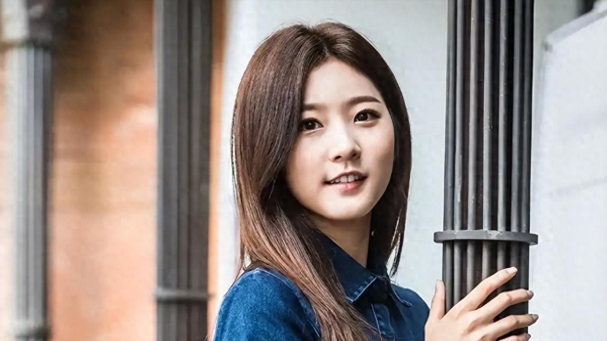 铁证如山！金秀贤金赛纶2017年约会照曝光，两人一起回家很恩爱