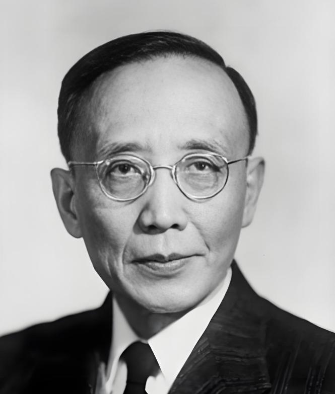1978年，郭沫若因病去世不久，他妻子于立群突然自缢身亡，原来她在整理丈夫遗物时
