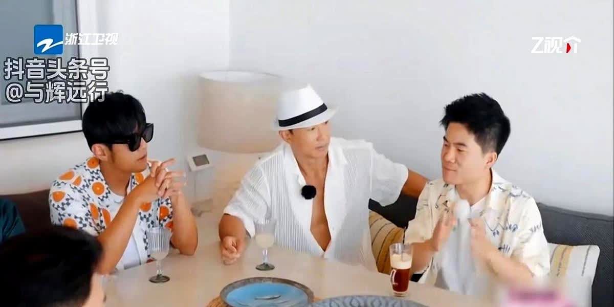 董宇辉周杰伦相遇，验证了当初宇辉说过的那句话。

“当你为未来付出踏踏实实的