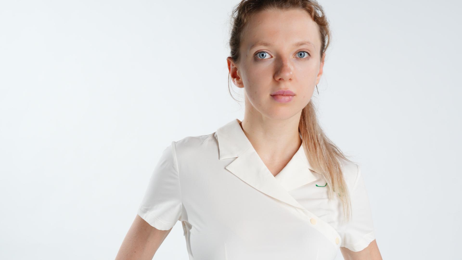 拒绝卡脖与松垮！科学选择Polo领型，专业形象始于细节