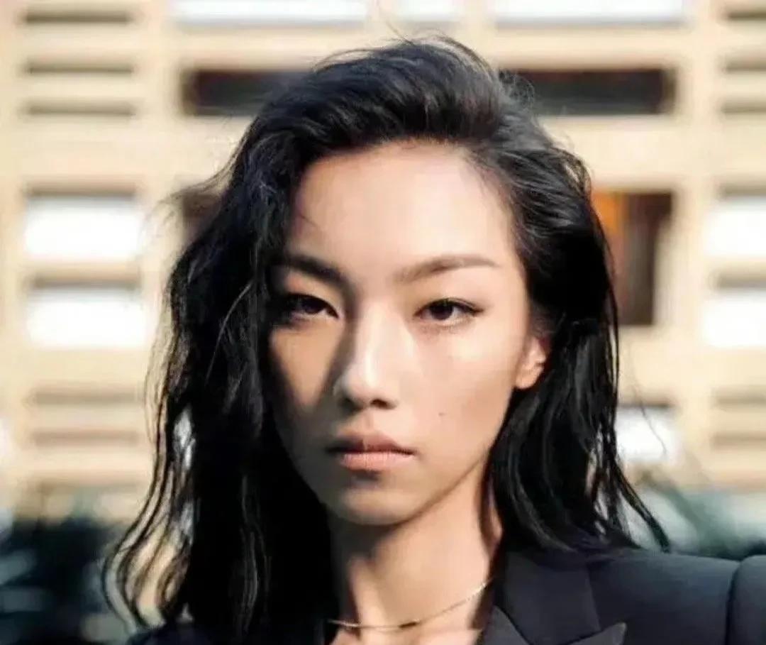 那尔那茜和科尔沁夫的事情，
真的给所有人提了个醒，
无论你多有钱，无论你多有背景