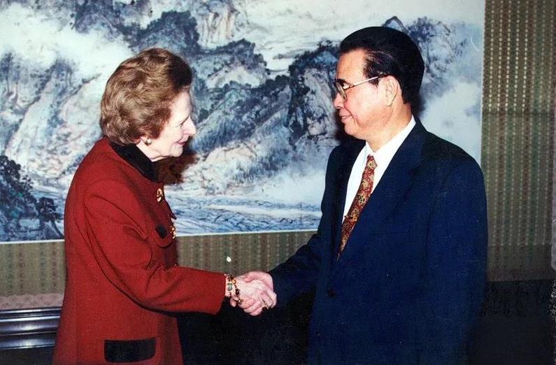 1995年3月28日，李鹏在北京会见英国前首相撒切尔夫人。撒切尔夫人1979年至