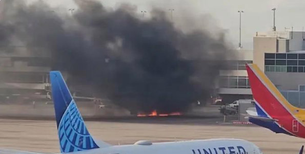 美国航空公司一架飞机引擎起火

周四晚间，美国航空公司的一架飞机在丹佛国际机场完