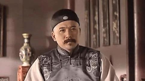 龚半伦：无君无父无亲无友，心中只有“小三”的狂人