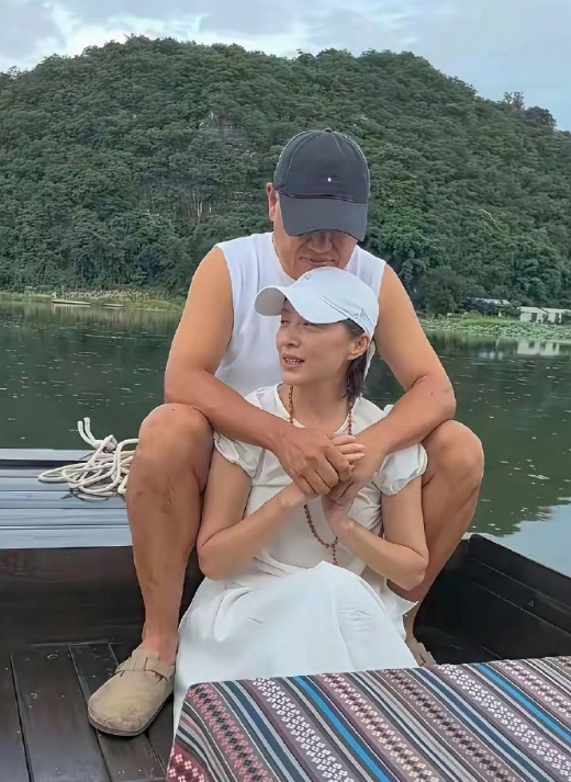 徐露作为曾经的可云扮演者，如今优雅的自然老去，导演老公宠爱她20多年 ​​​
