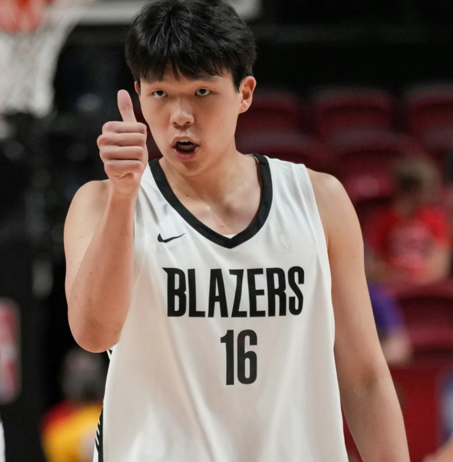 美媒《The Athletic》记者Zach Harper列出了NBA排名前40