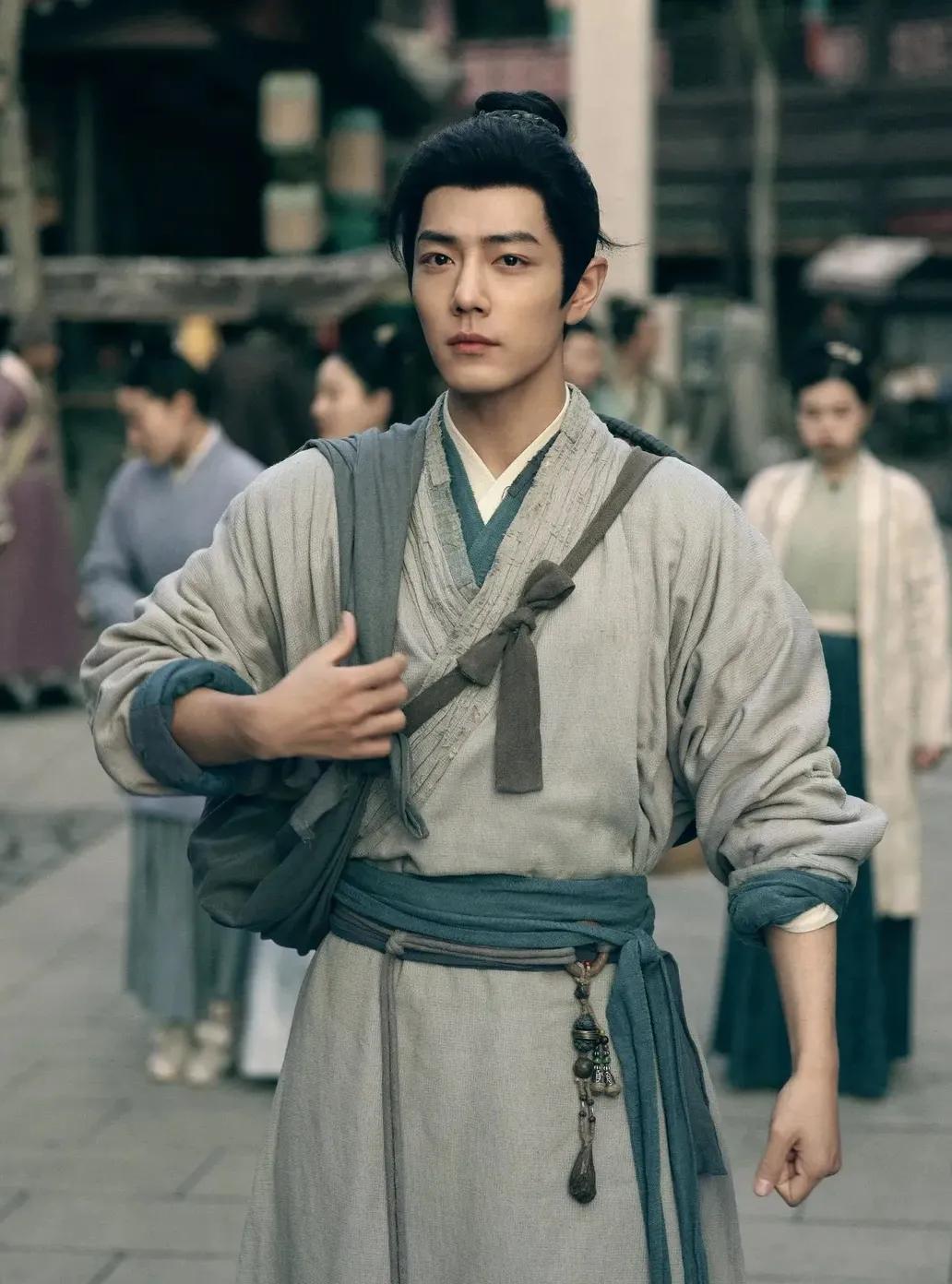 特地看了《藏海》，
真的要把我笑死了，
肖战演的男主角是真的听妈妈话，他妈妈让他